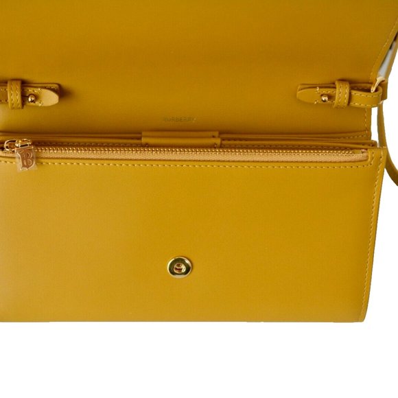 NWT BURBERRY HAZELMERE LEATHER PRINTED LOGO CROSSBODY WALLET BAG - Picture 4 of 10